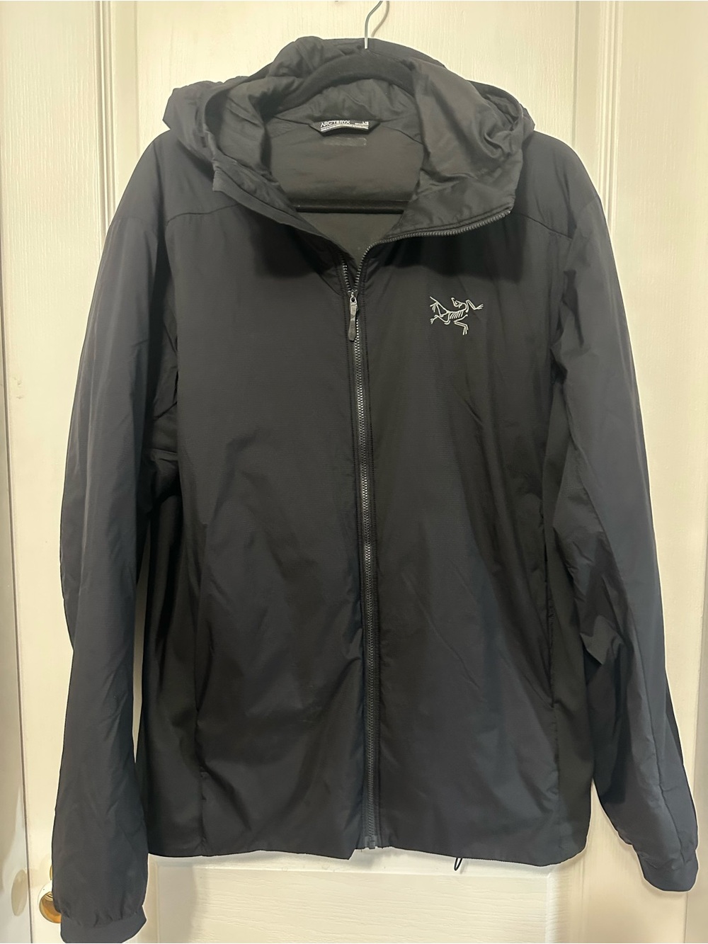 Arc'teryx Men's Black Lightweight Hooded Shell Jacket
